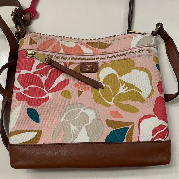 Fossil Spring Crossbody - Picture 1 of 3